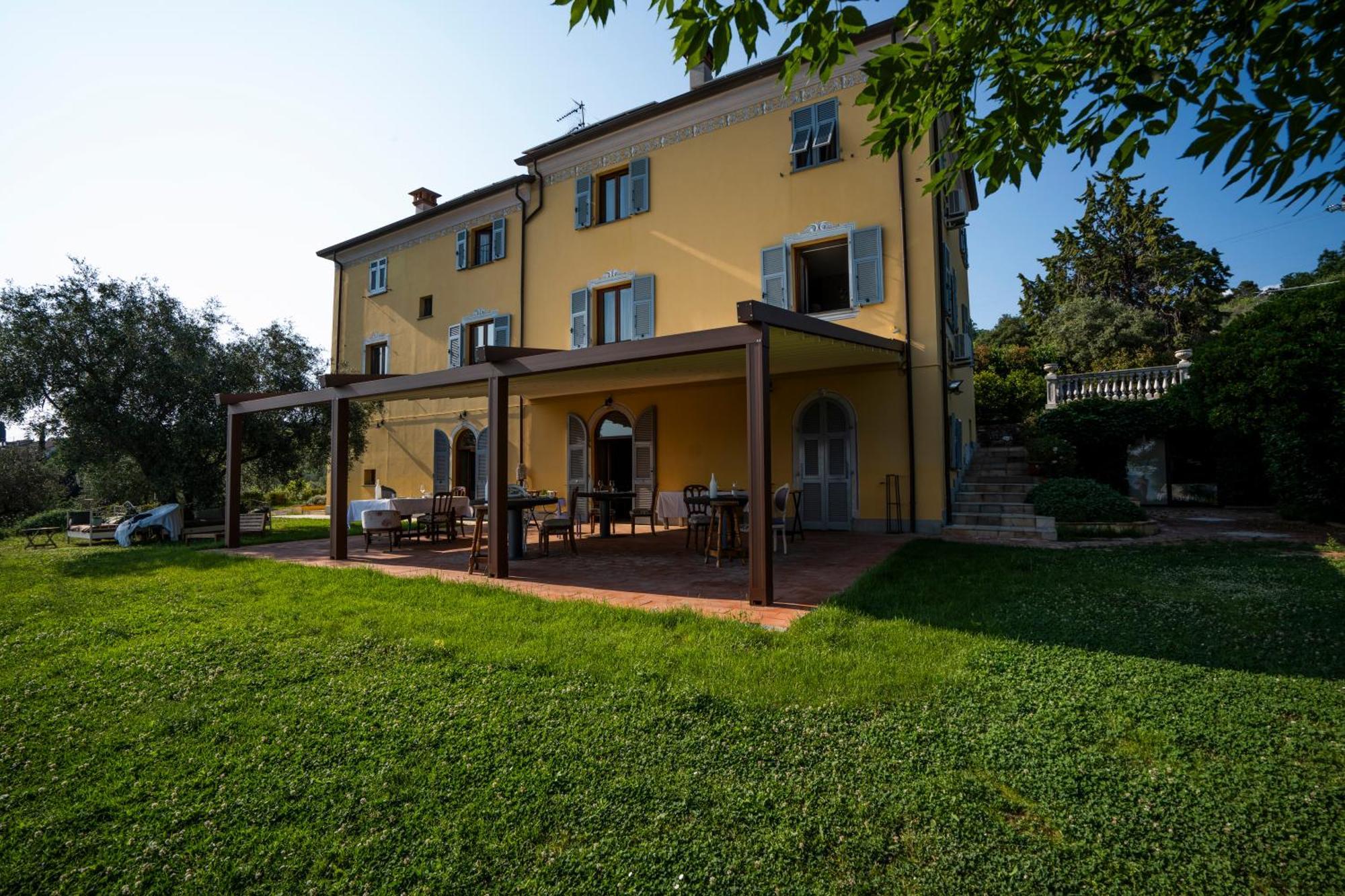 Hotel Locanda De Banchieri Fosdinovo Esterno foto